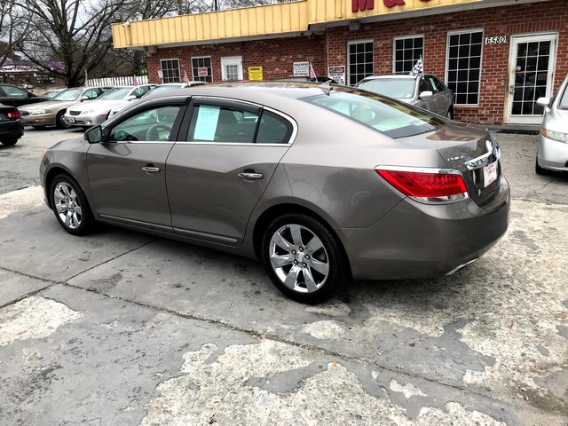 Buick LaCrosse Vehicle Full-screen Gallery Image 7