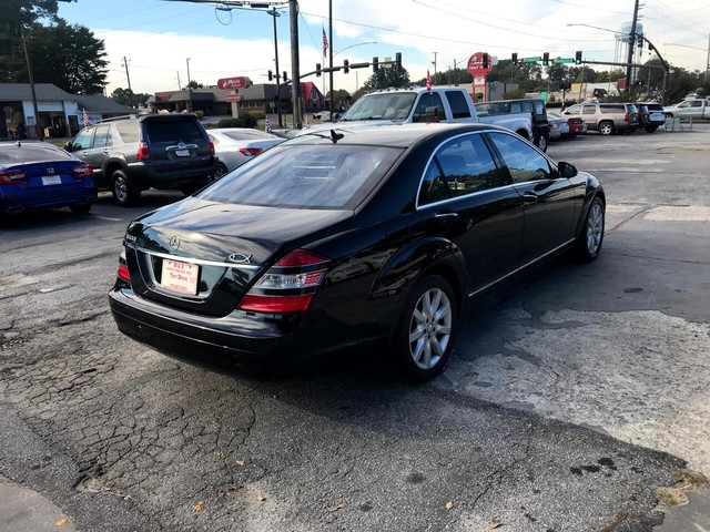 Mercedes-Benz S-Class Vehicle Full-screen Gallery Image 6