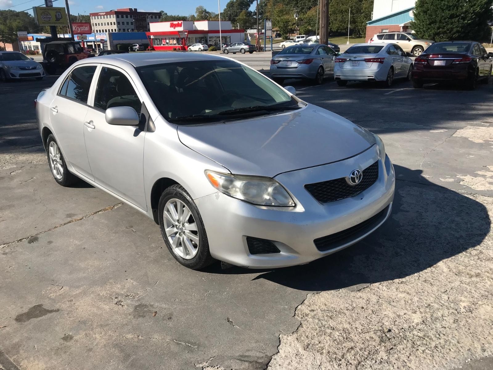 Toyota Corolla Vehicle Full-screen Gallery Image 3