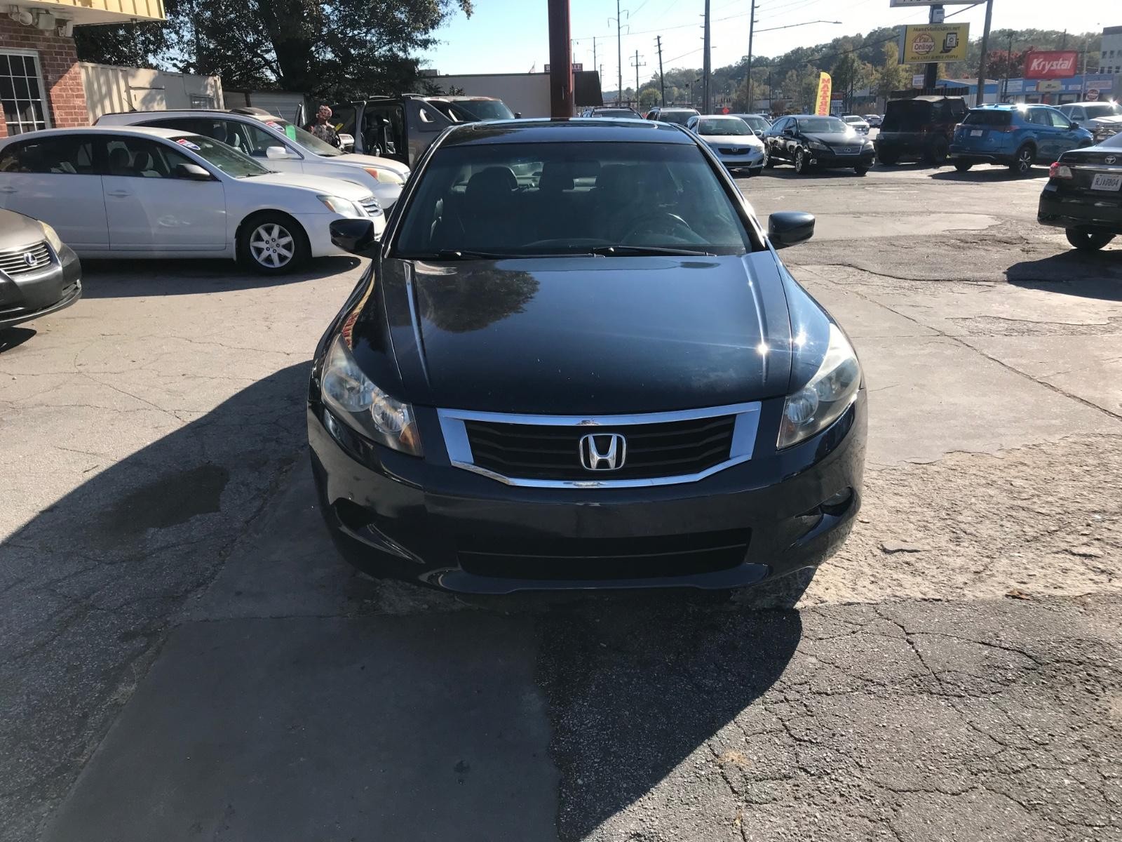 Honda Accord Sedan Vehicle Full-screen Gallery Image 2