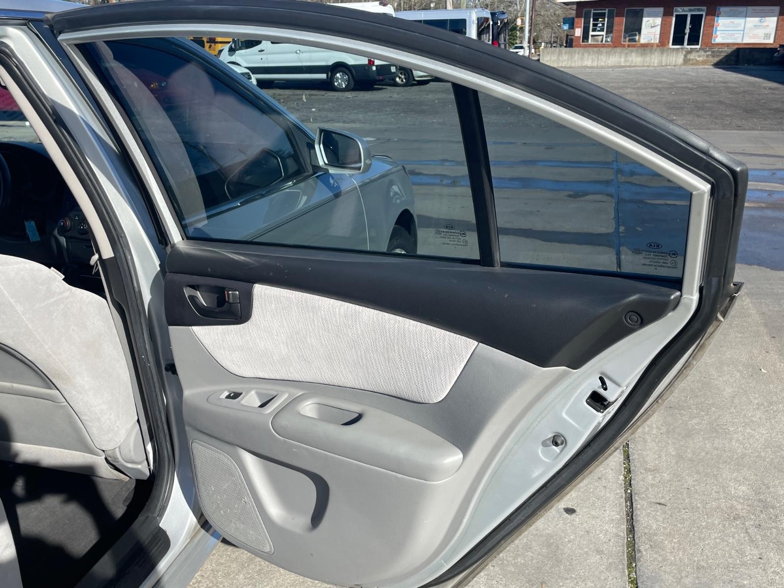 Kia Optima Vehicle Full-screen Gallery Image 15