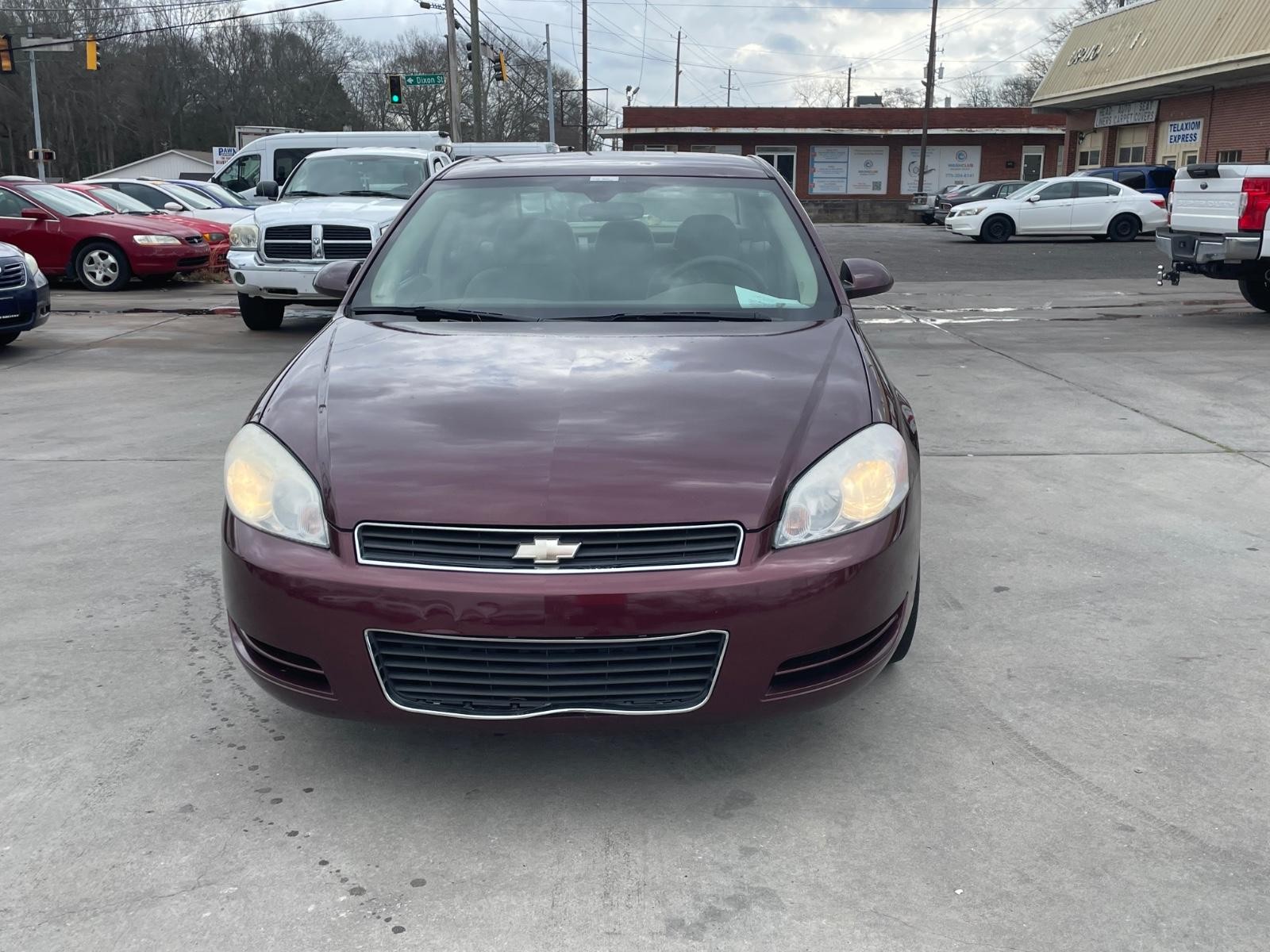 Chevrolet Impala Vehicle Full-screen Gallery Image 2