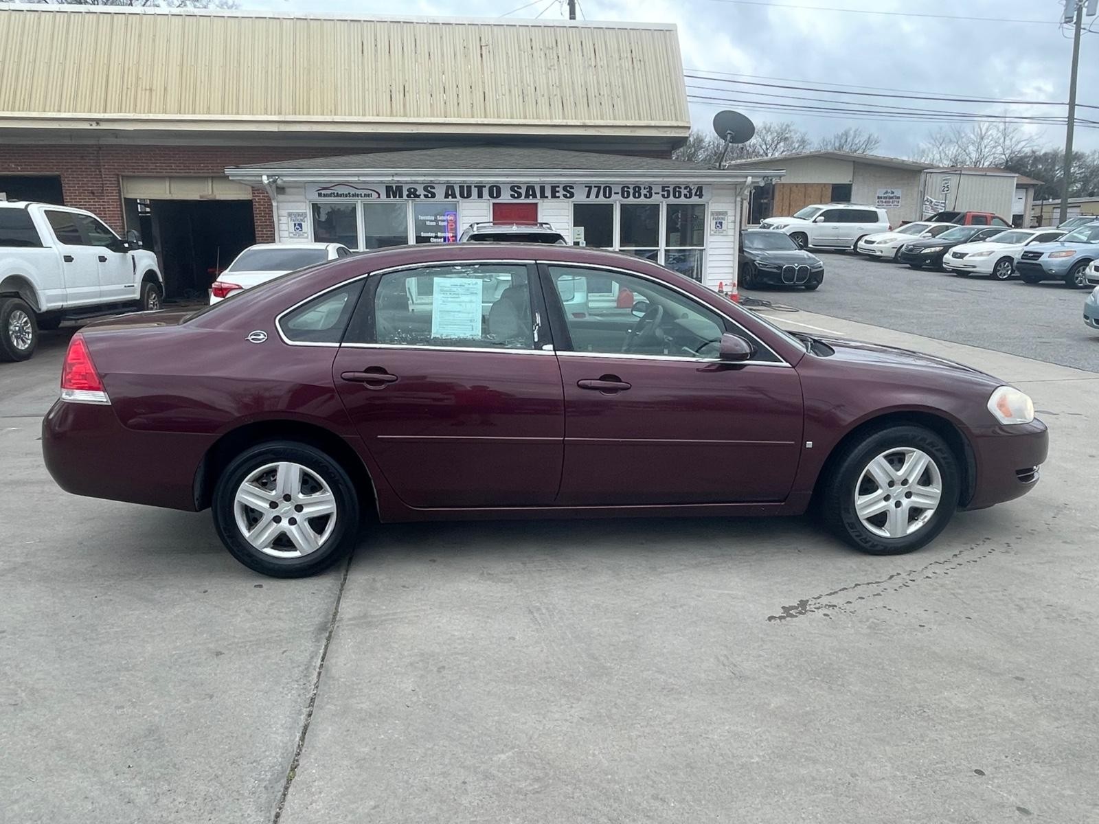 Chevrolet Impala Vehicle Full-screen Gallery Image 5