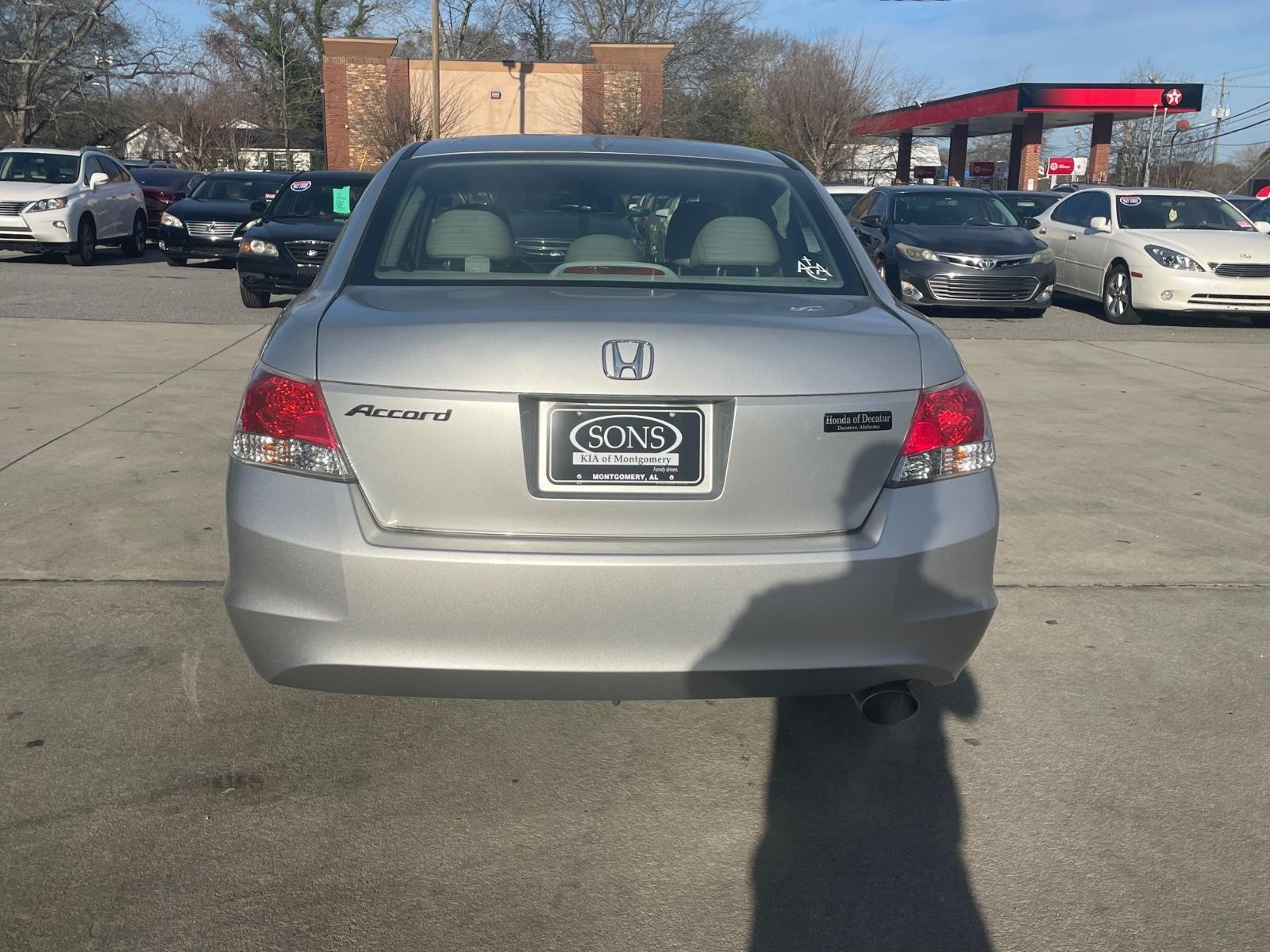 Honda Accord Sedan Vehicle Full-screen Gallery Image 6