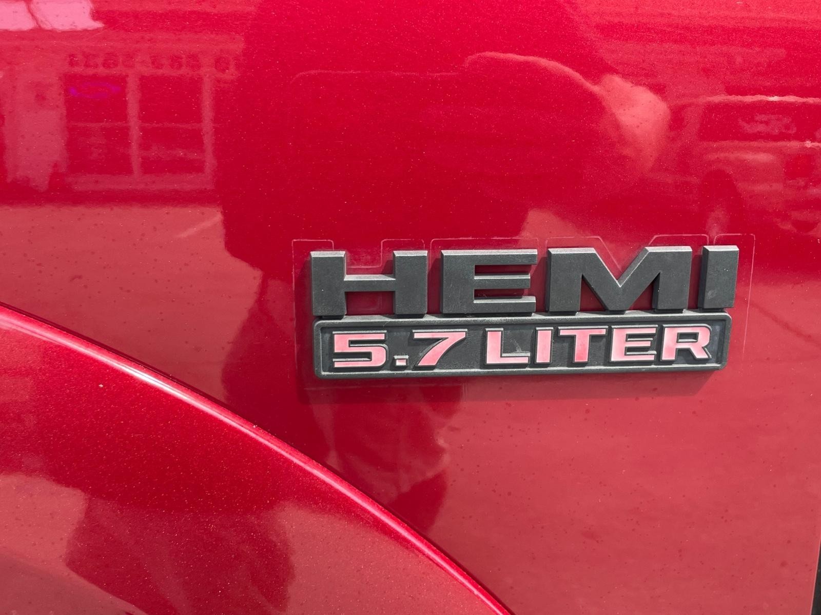 Ram 1500 Vehicle Full-screen Gallery Image 11