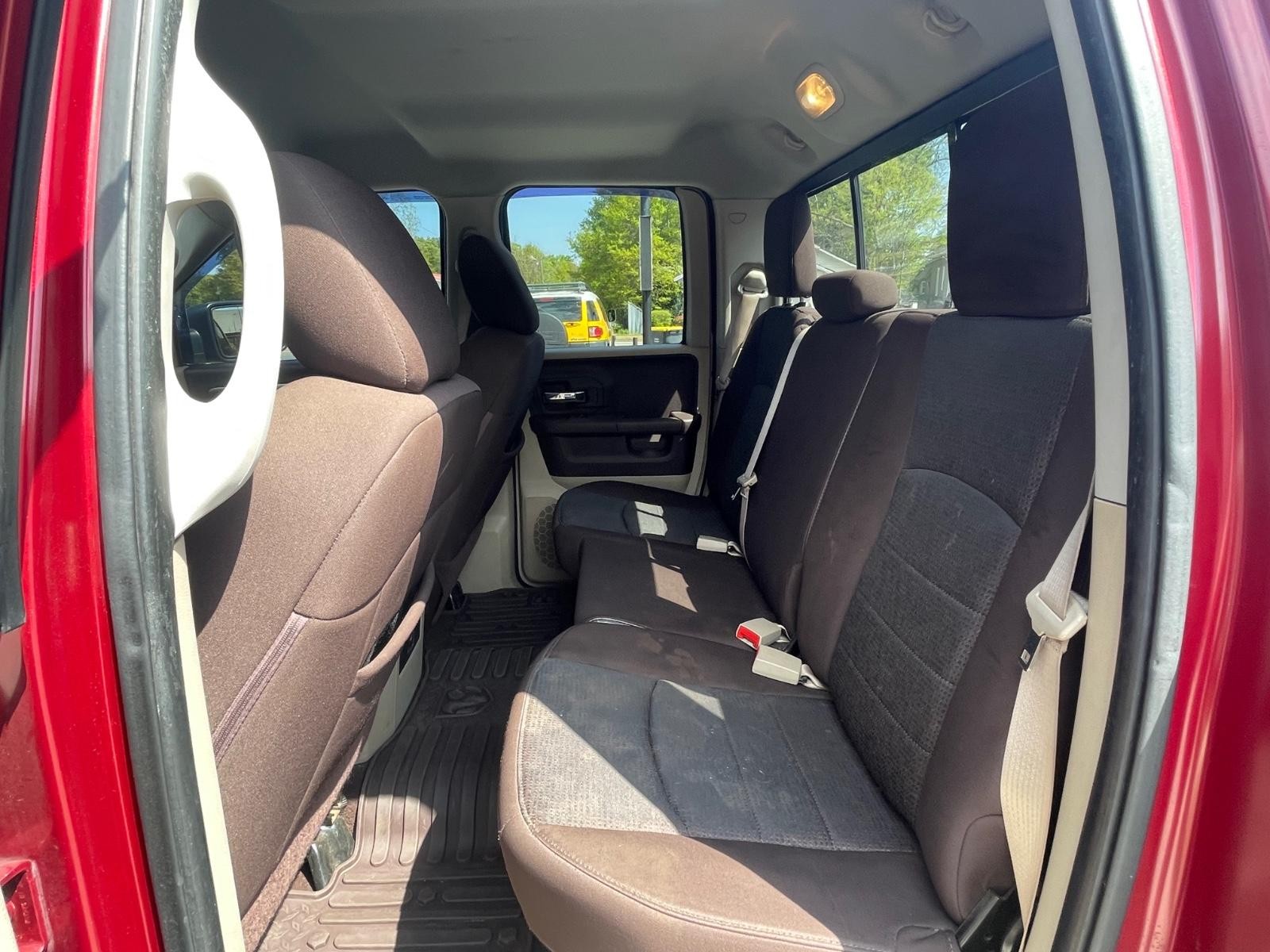 Ram 1500 Vehicle Full-screen Gallery Image 16