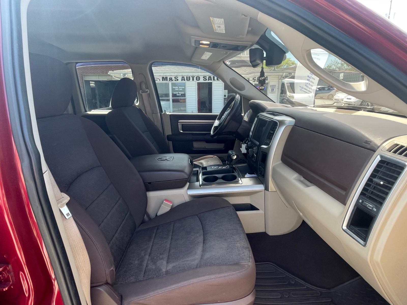 Ram 1500 Vehicle Full-screen Gallery Image 20