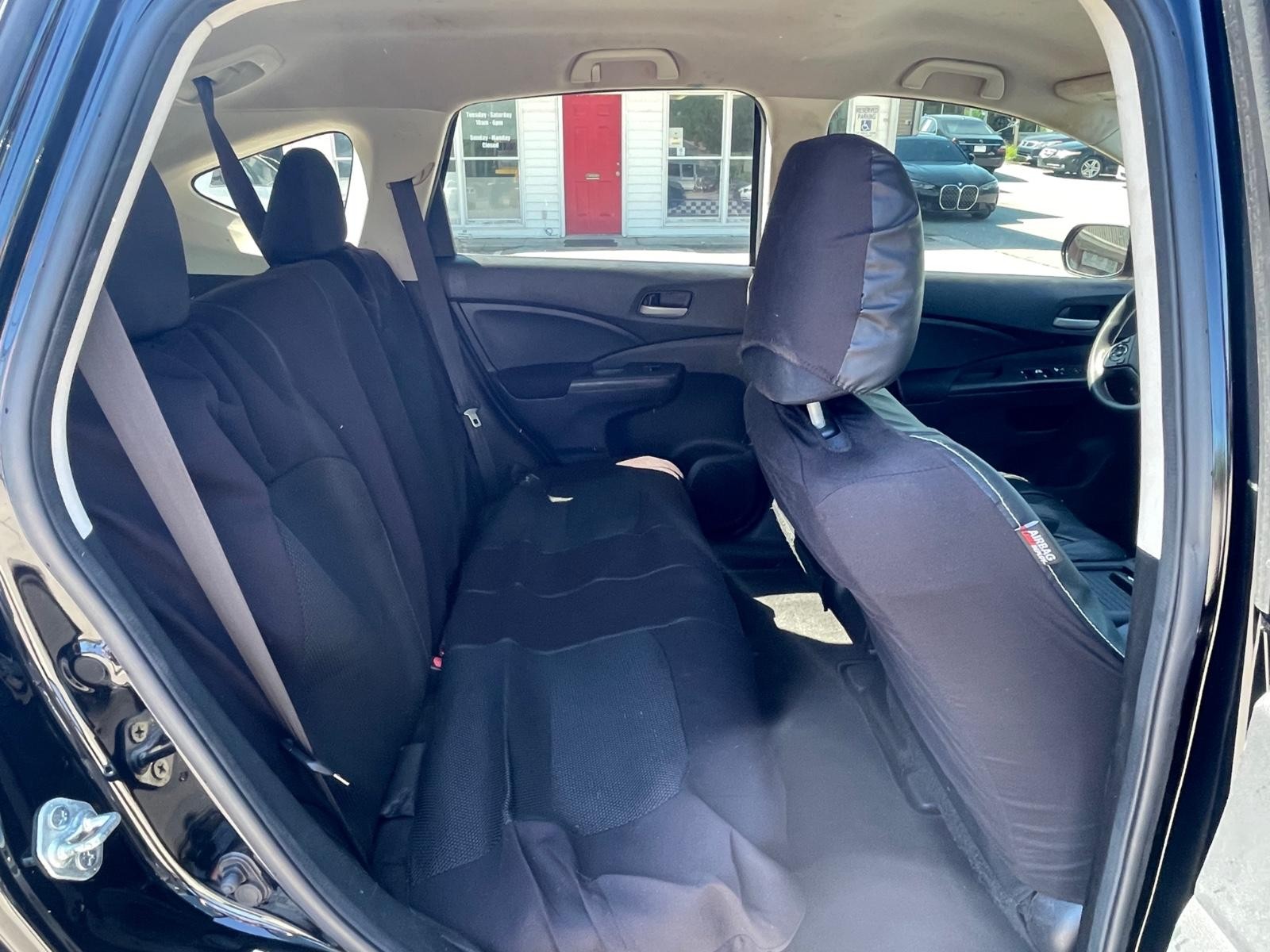 Honda CR-V Vehicle Full-screen Gallery Image 9