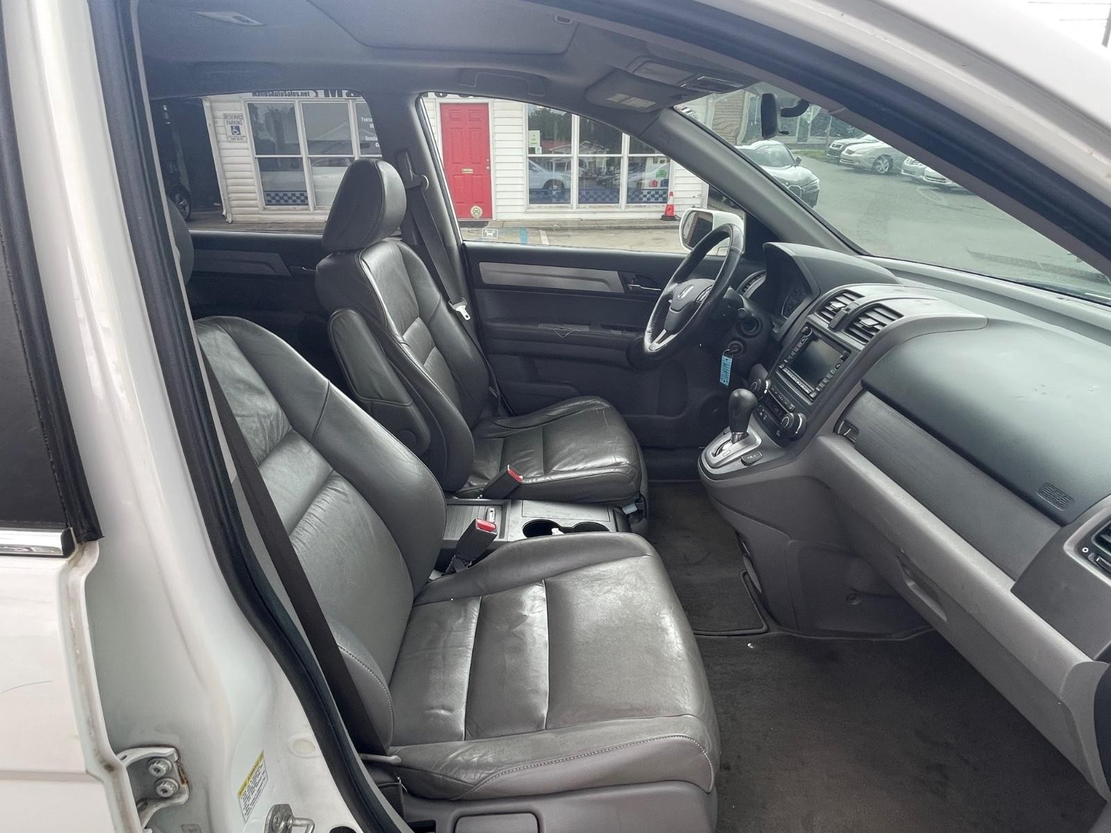 Honda CR-V Vehicle Full-screen Gallery Image 7