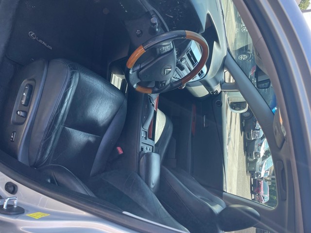 Lexus RX 350 Vehicle Full-screen Gallery Image 6