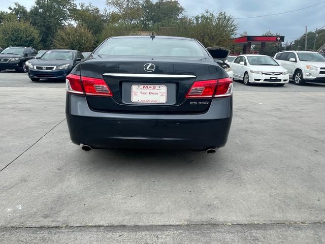 Lexus ES 350 Vehicle Full-screen Gallery Image 4