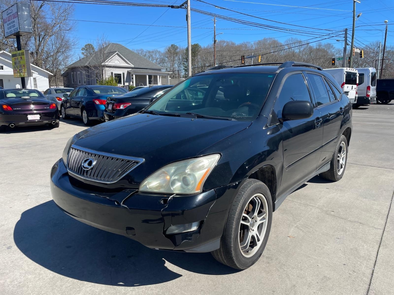 Lexus RX 330 Vehicle Full-screen Gallery Image 2