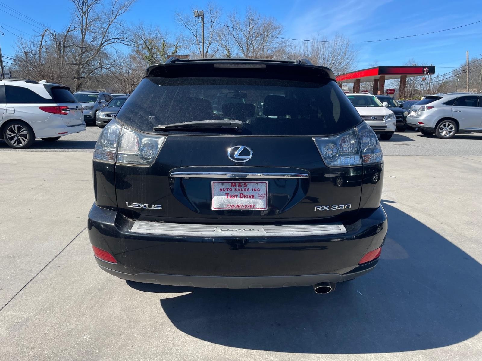 Lexus RX 330 Vehicle Full-screen Gallery Image 3