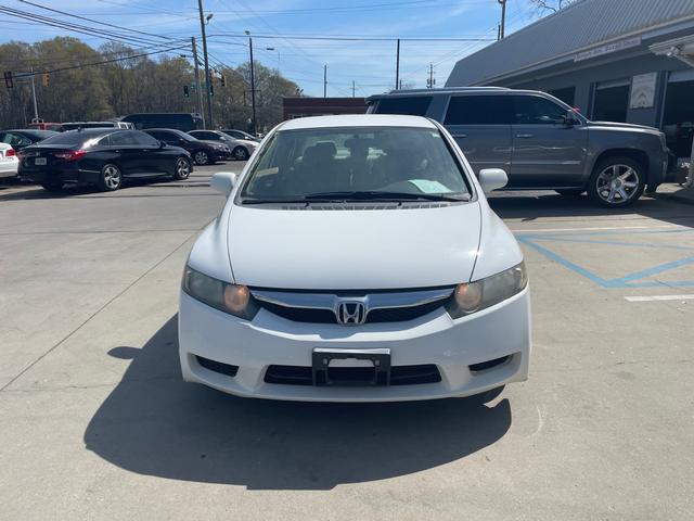 Honda Civic Sedan Vehicle Full-screen Gallery Image 2