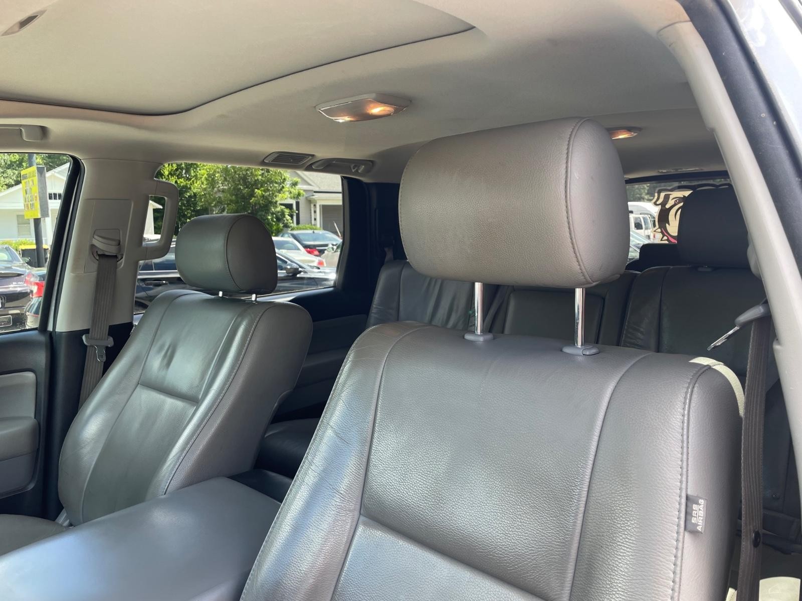 2017 Toyota Sequoia SR5 photo 11