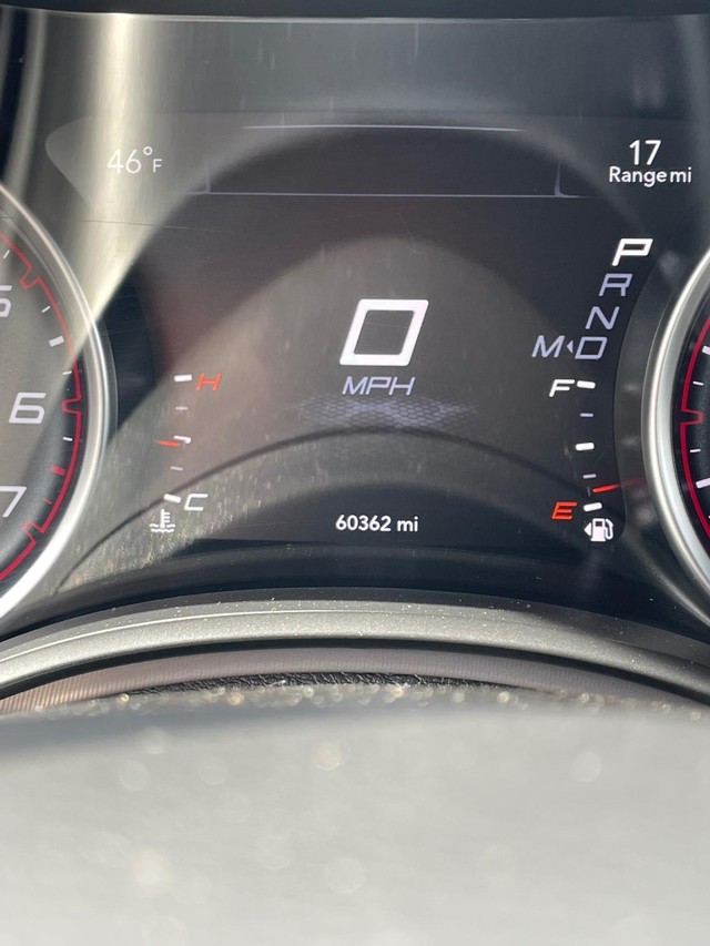 Dodge Charger Vehicle Full-screen Gallery Image 9