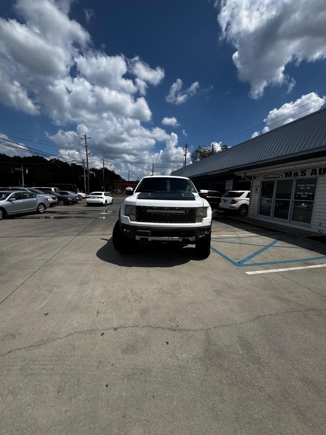 Ford F-150 Vehicle Full-screen Gallery Image 2