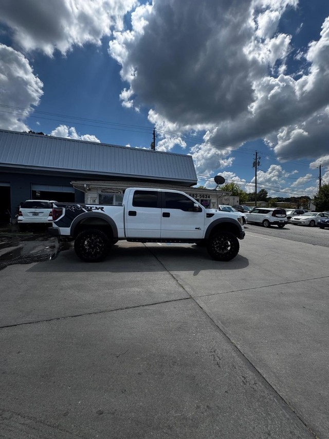 Ford F-150 Vehicle Full-screen Gallery Image 3