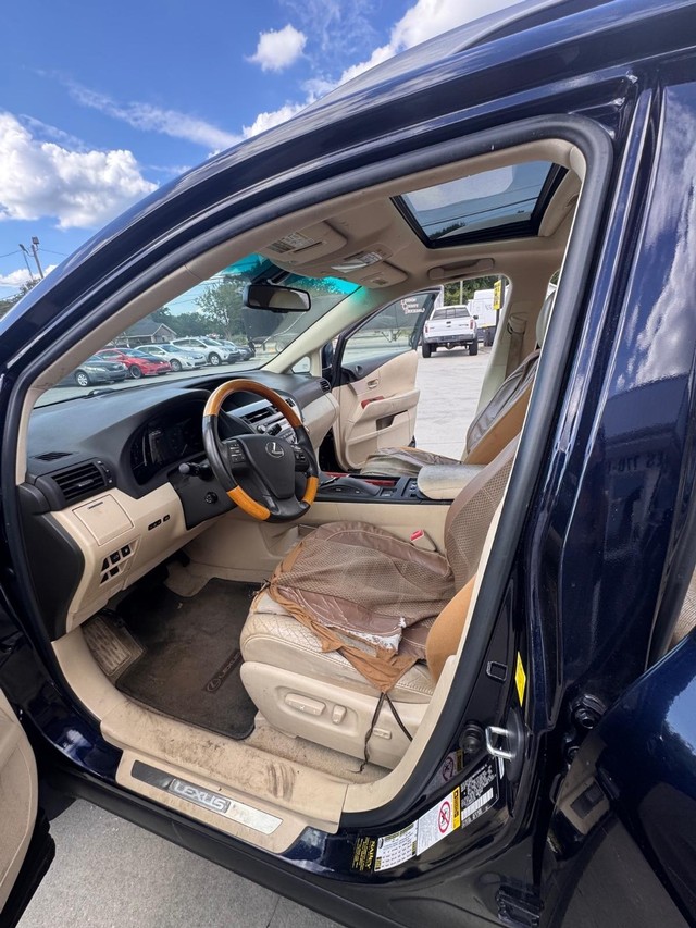 Lexus RX 350 Vehicle Full-screen Gallery Image 6