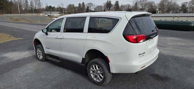 more details - chrysler voyager