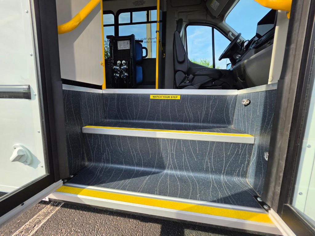 Endera Ford Transit Vehicle Full-screen Gallery Image 03