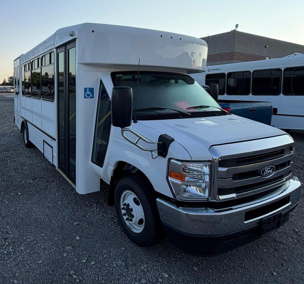 Endera B5 E450 Vehicle Full-screen Gallery Image 03
