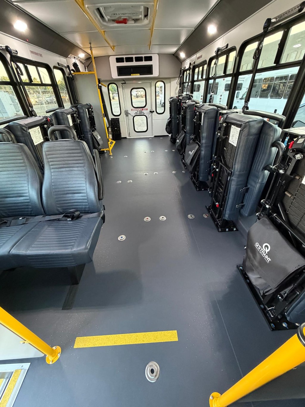 Endera B5 E450 Vehicle Full-screen Gallery Image 06