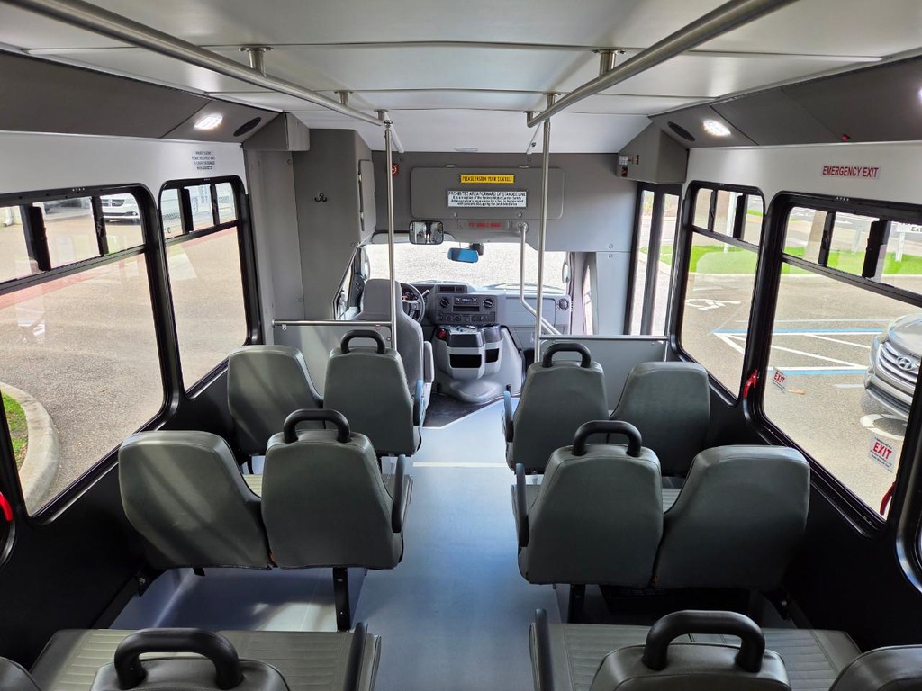 Endera B5 E350 Vehicle Full-screen Gallery Image 08