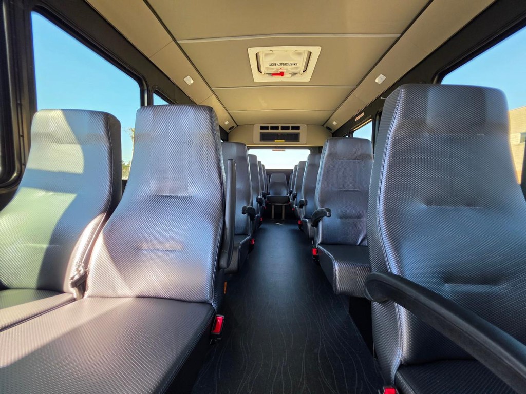 Endera E450 Vehicle Full-screen Gallery Image 08