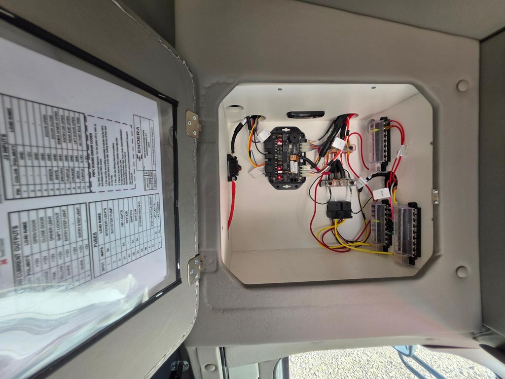 Endera E450 Vehicle Full-screen Gallery Image 16