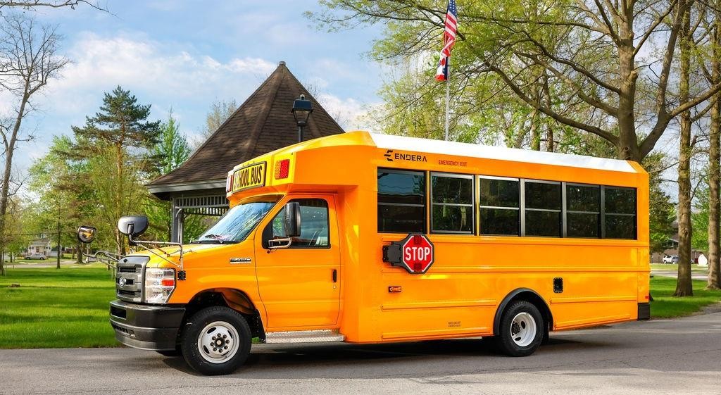 Endera School Bus Vehicle Full-screen Gallery Image 02