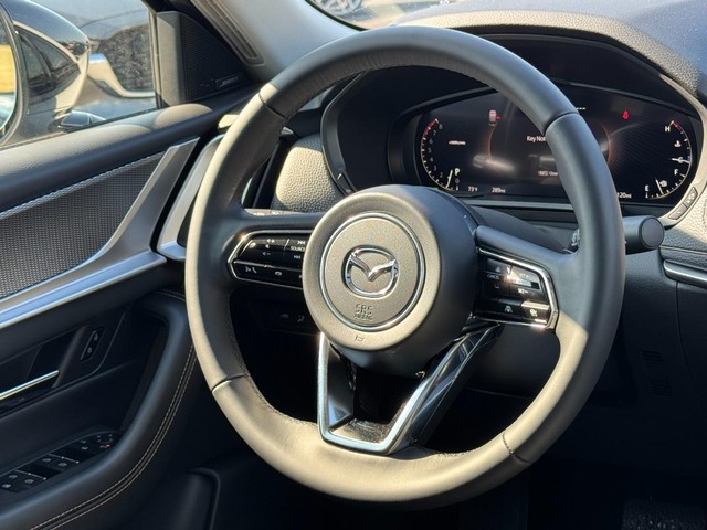 2026 Mazda CX-90 Premium Package - Photo 8
