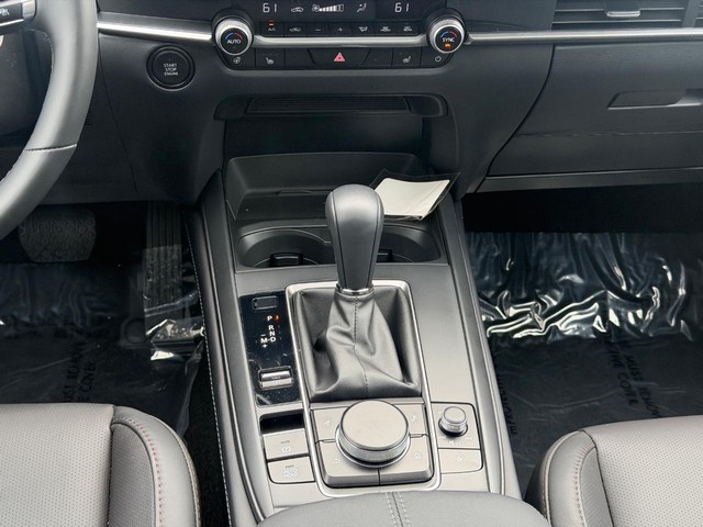 2026 Mazda CX-30 Premium - Photo 9