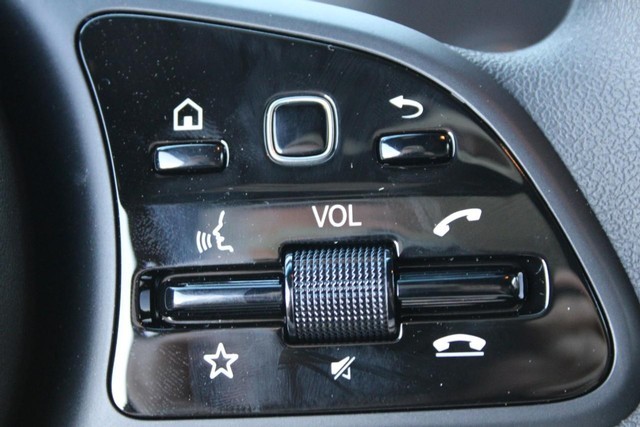 Mercedes-Benz Sprinter Cargo Van Vehicle Full-screen Gallery Image 23