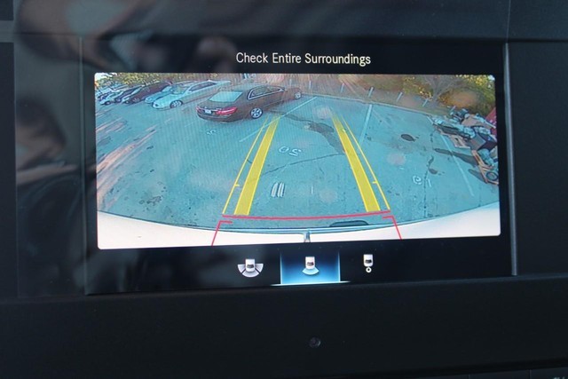 Mercedes-Benz Sprinter Cargo Van Vehicle Full-screen Gallery Image 26