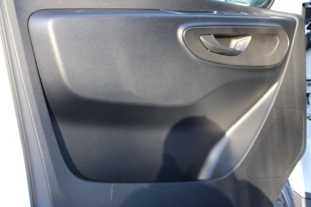 Mercedes-Benz Sprinter Cargo Van Vehicle Full-screen Gallery Image 28