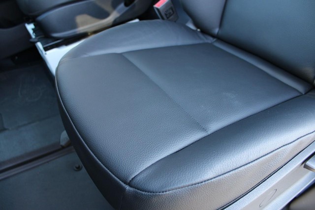 Mercedes-Benz Sprinter Cargo Van Vehicle Full-screen Gallery Image 32