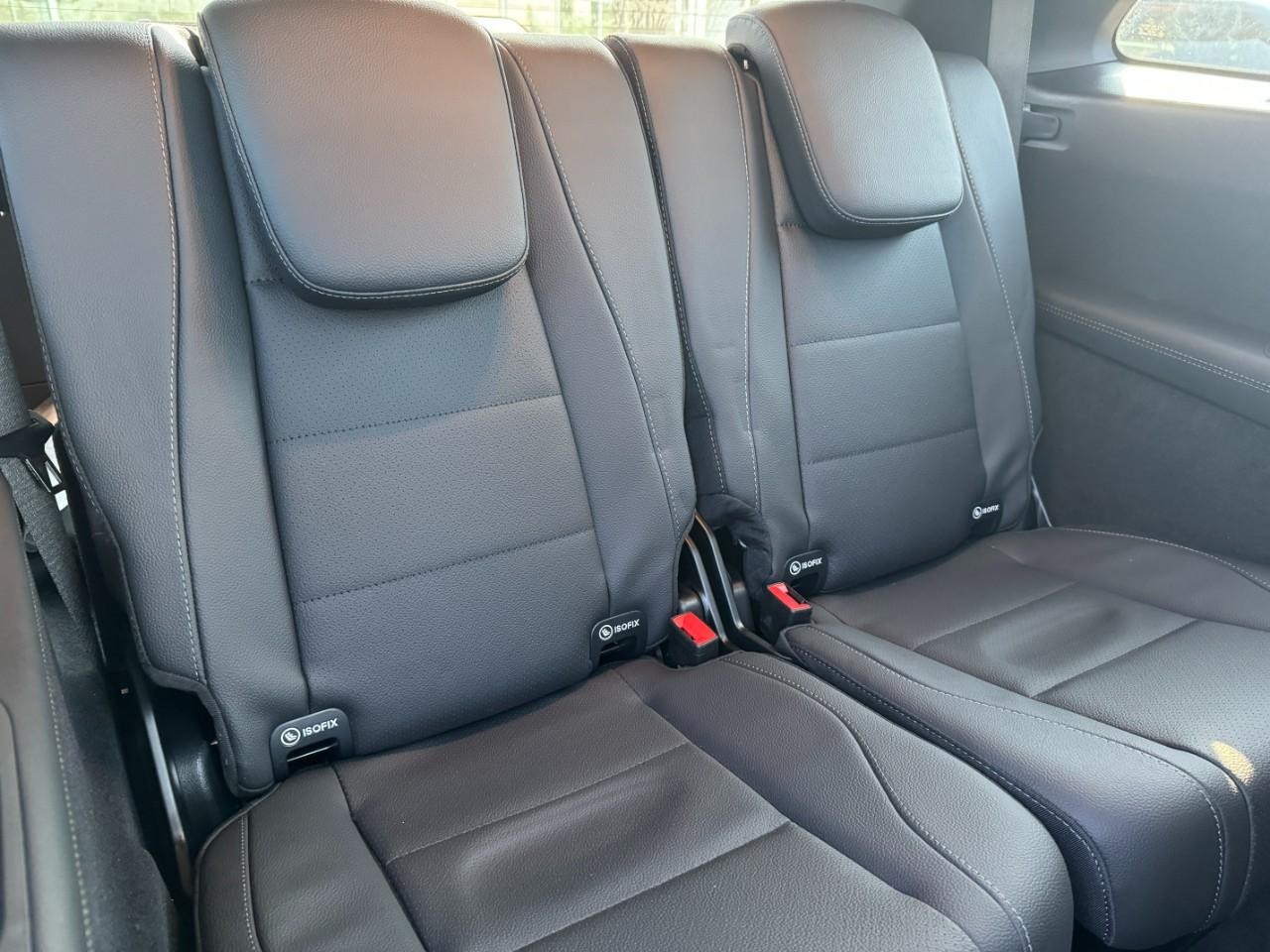 Mercedes-Benz GLS Vehicle Full-screen Gallery Image 13