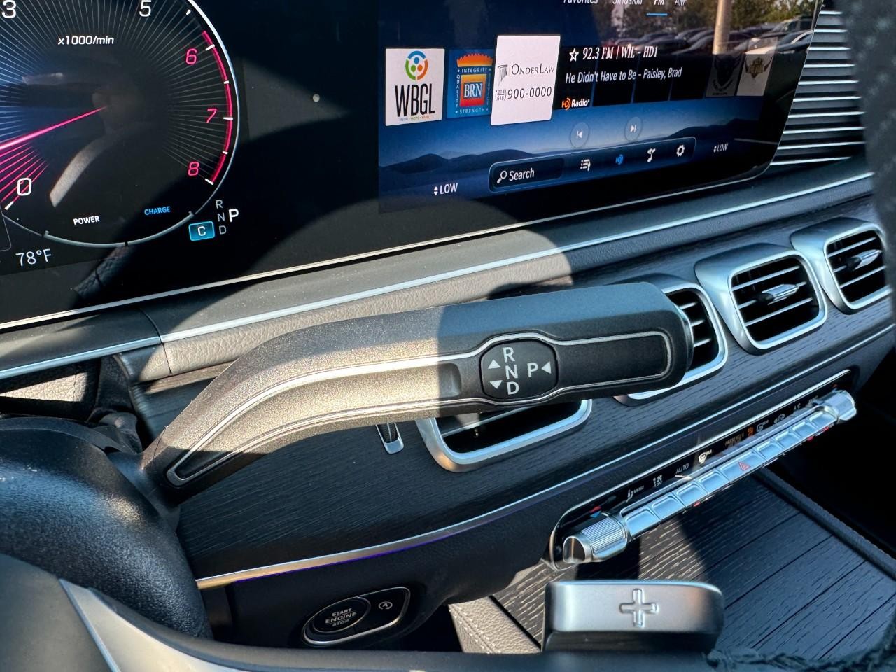 Mercedes-Benz GLS Vehicle Full-screen Gallery Image 33