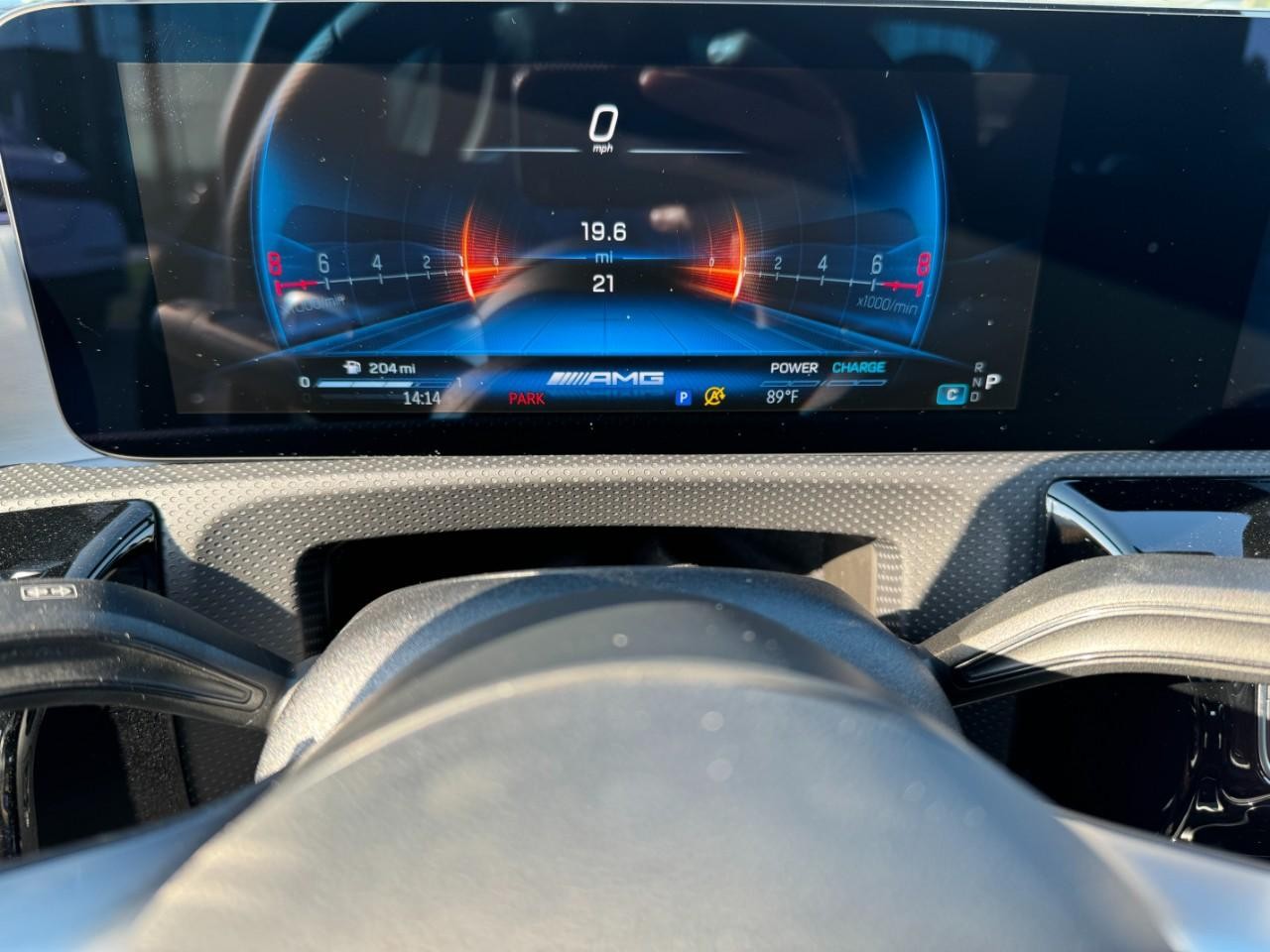 Mercedes-Benz CLA Vehicle Full-screen Gallery Image 25