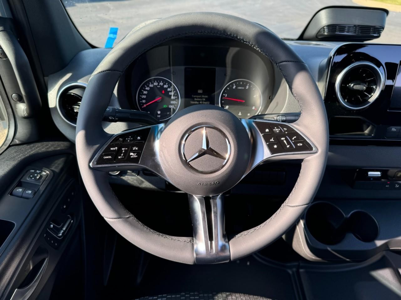 Mercedes-Benz Sprinter Cargo Van Vehicle Full-screen Gallery Image 7