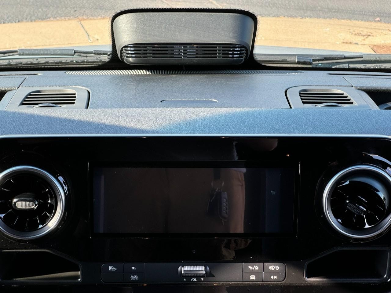 Mercedes-Benz Sprinter Cargo Van Vehicle Full-screen Gallery Image 8