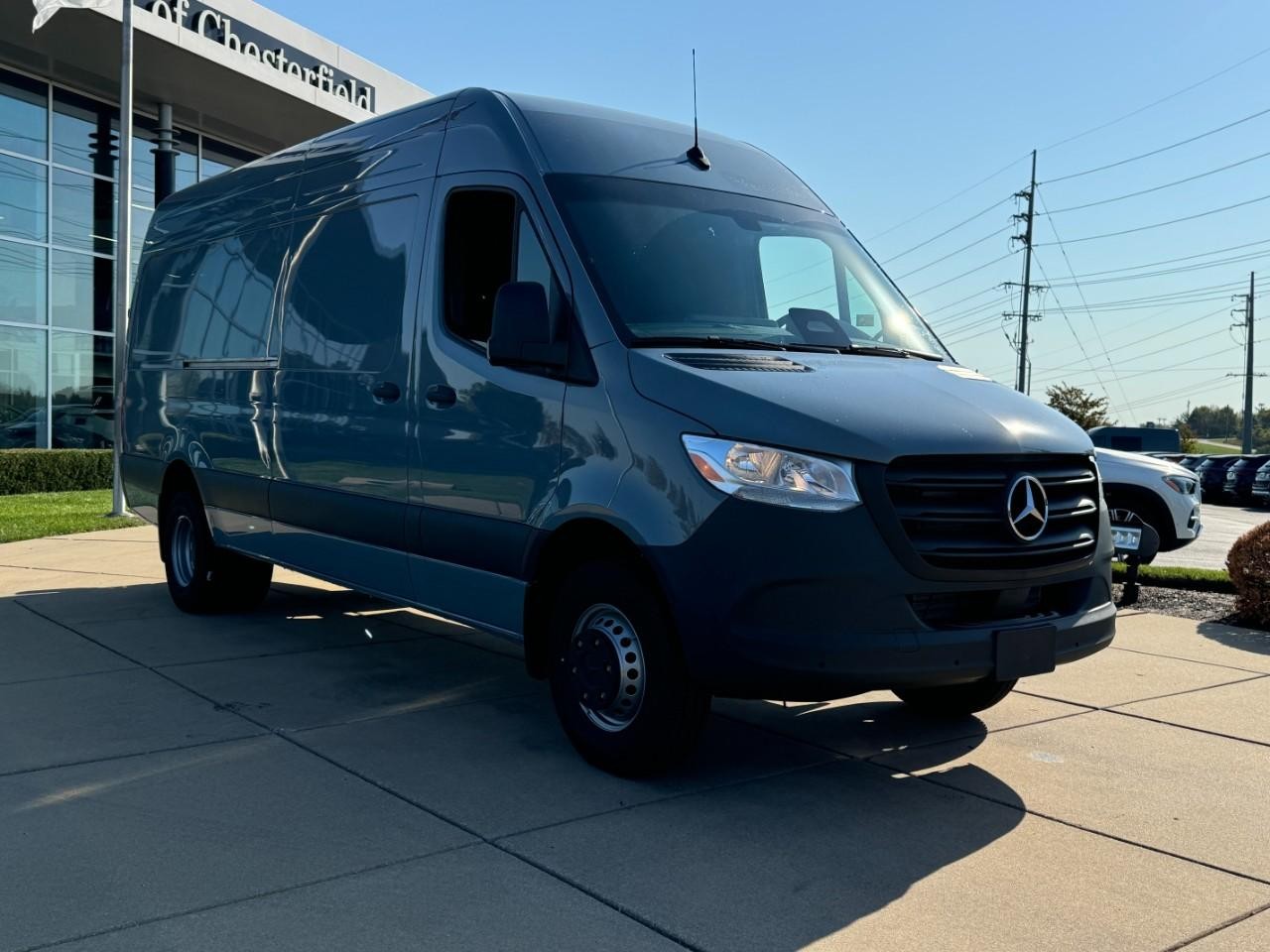 Mercedes-Benz Sprinter Cargo Van Vehicle Full-screen Gallery Image 11