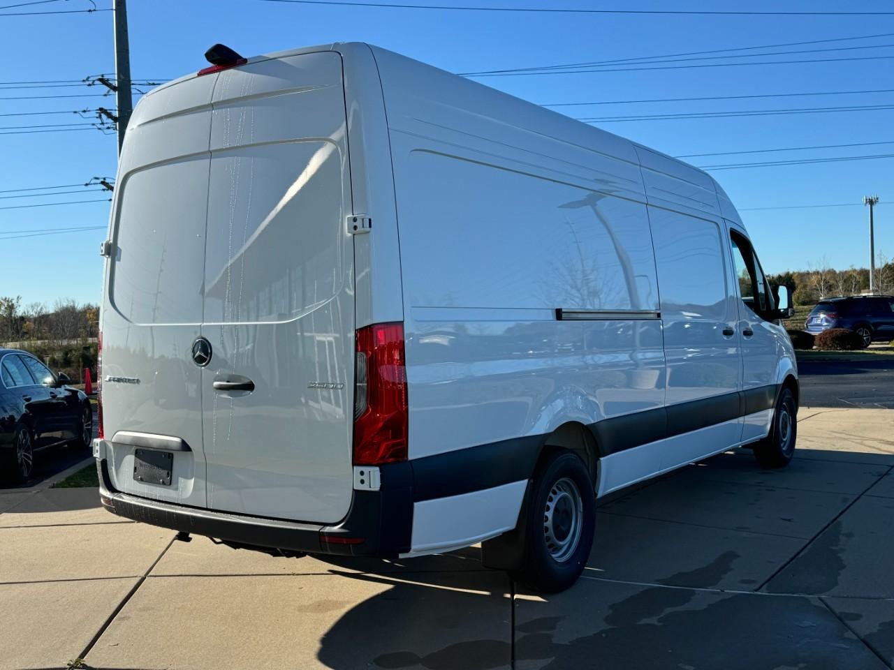 Mercedes-Benz Sprinter Cargo Van Vehicle Full-screen Gallery Image 4