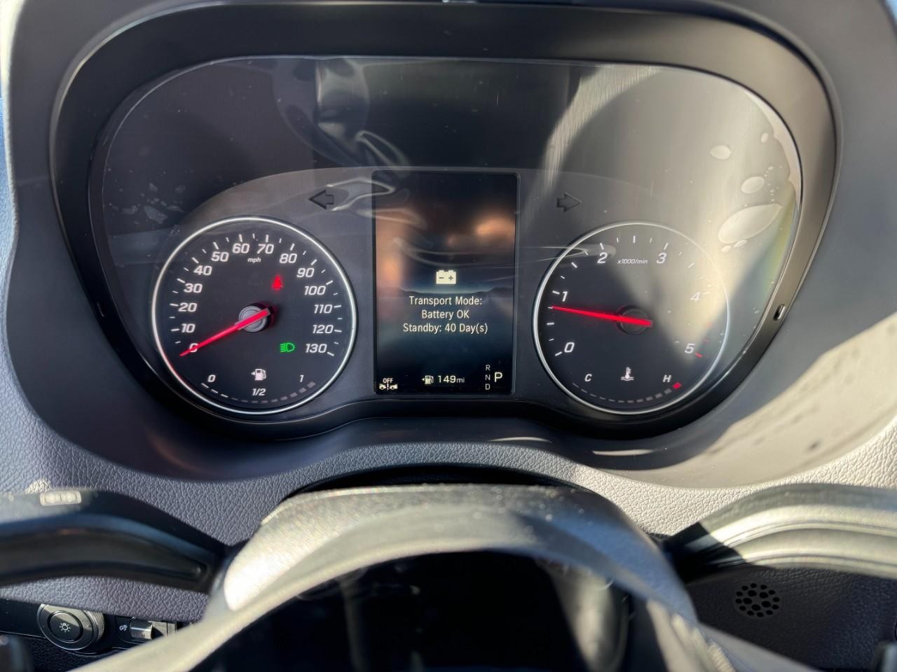 Mercedes-Benz Sprinter Cargo Van Vehicle Full-screen Gallery Image 28