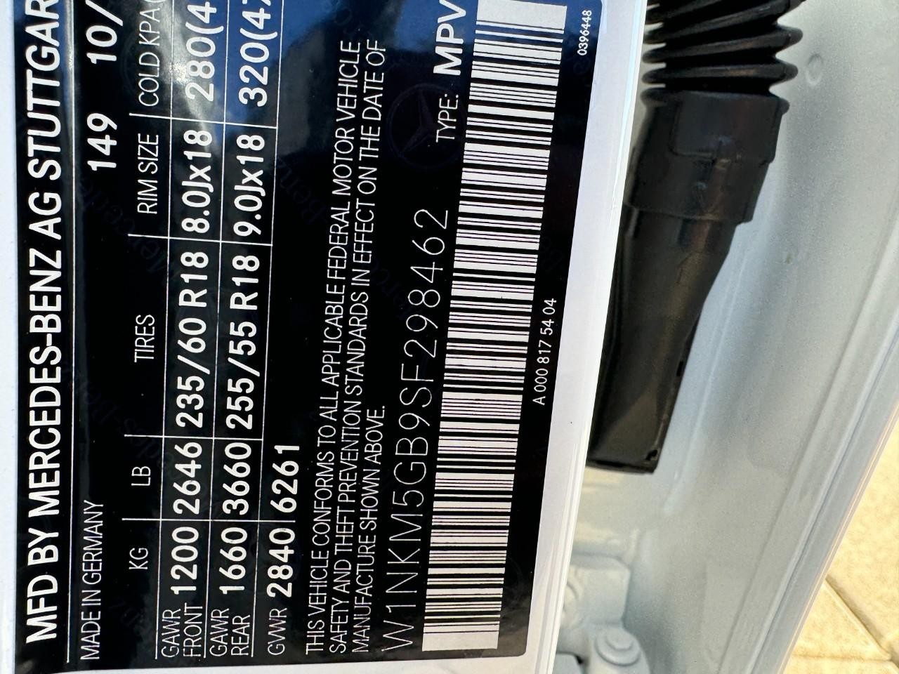 Mercedes-Benz GLC Vehicle Full-screen Gallery Image 33