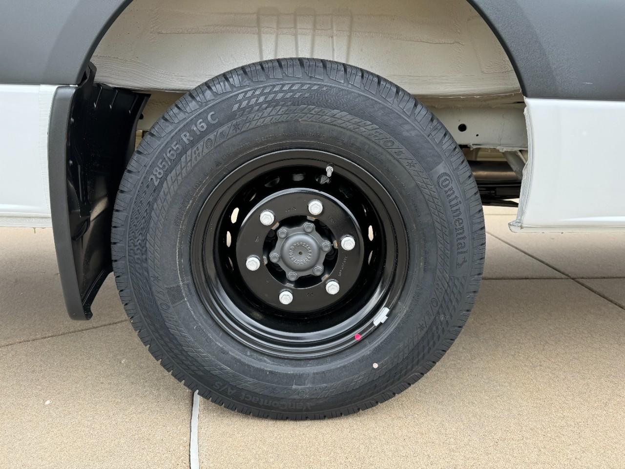 Mercedes-Benz Sprinter Cargo Van Vehicle Full-screen Gallery Image 5