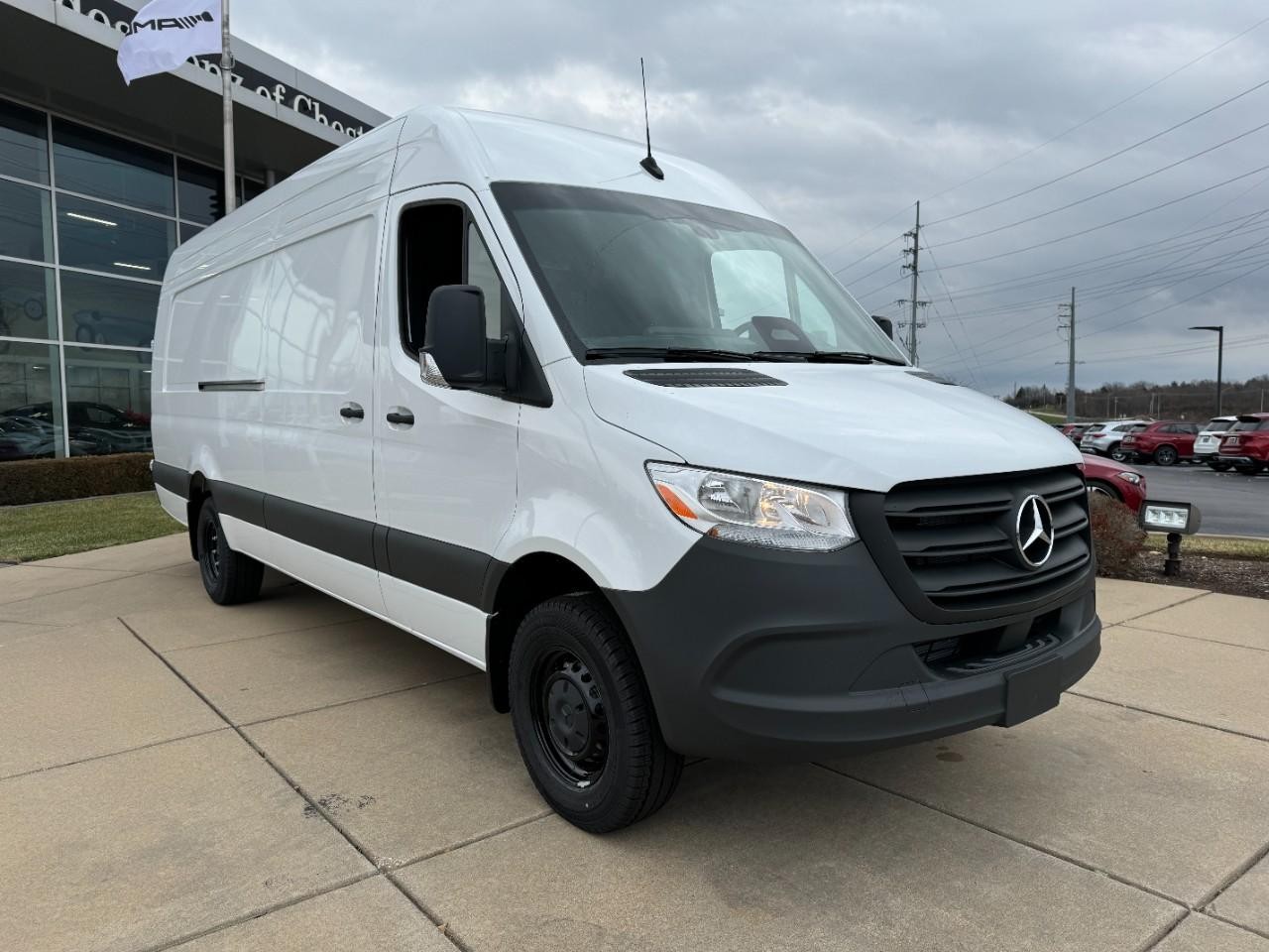Mercedes-Benz Sprinter Cargo Van Vehicle Full-screen Gallery Image 6
