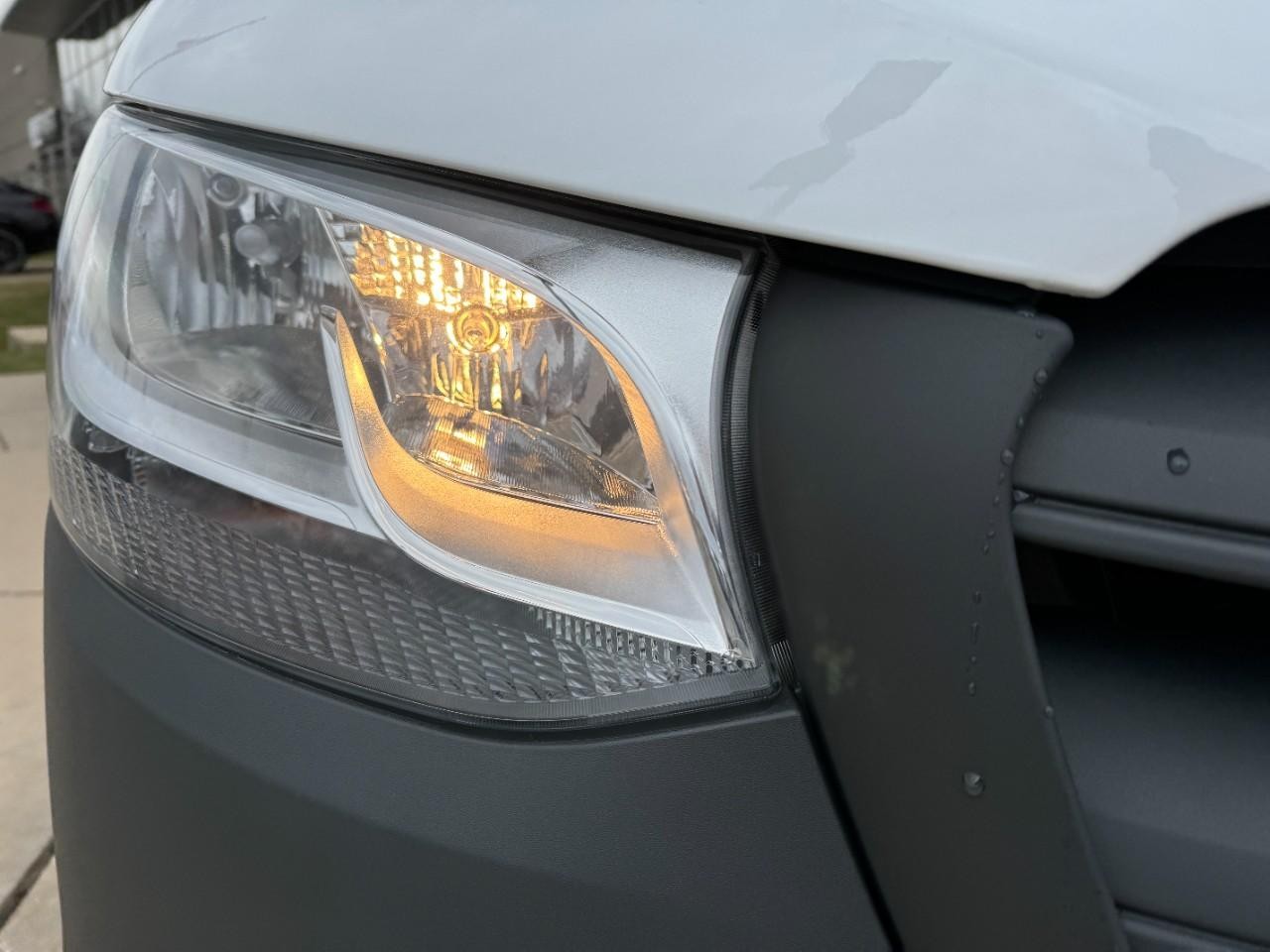 Mercedes-Benz Sprinter Cargo Van Vehicle Full-screen Gallery Image 7