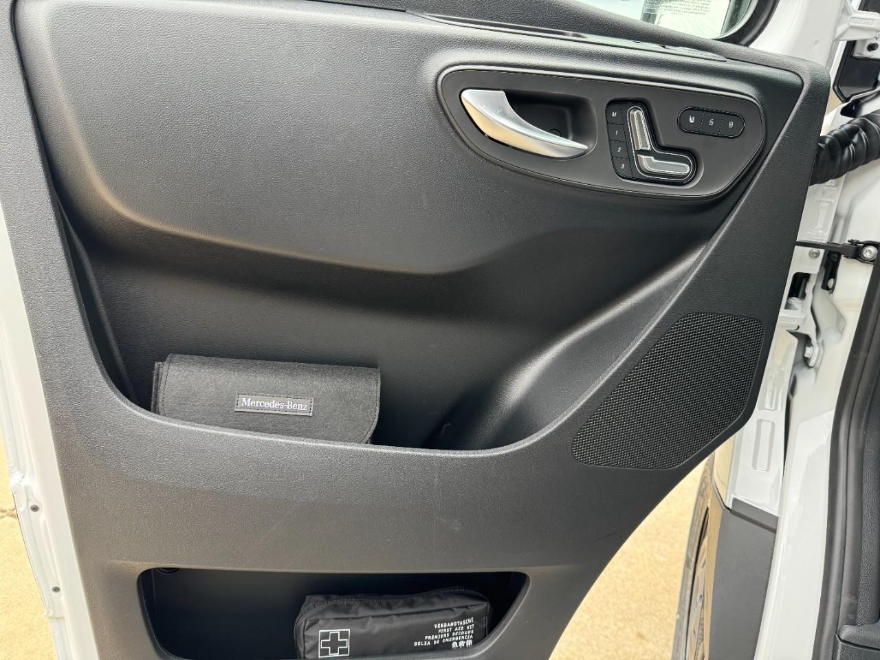 Mercedes-Benz Sprinter Cargo Van Vehicle Full-screen Gallery Image 17